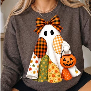Fantasma patchwork di Halloween PNG, Sublimazione autunnale spettrale boho, Clipart di secchiello a forma di zucca carina, Design autunnale con fiocco a quadri, Download digitale