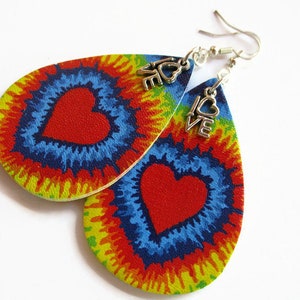 Pendientes grandes Tie Dye, Pendientes Personalizados Love Heart, Joyas Veganas de Piel Sintética, Regalo Hippe, Arco Iris, Plata Antigua O Bronce
