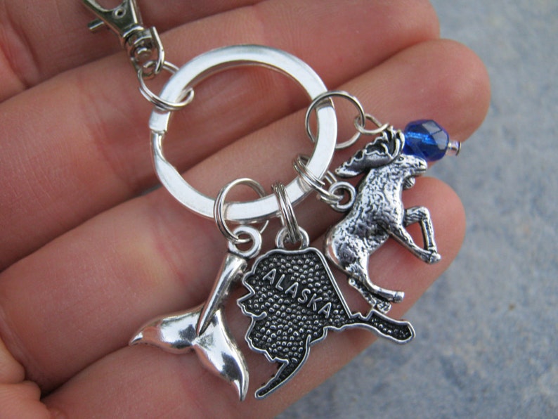 Whale Tail Gift US State Map Zipper Pull Personalized Alaska Keychain Geography Keychain Lanyard Moose Customized Accessory