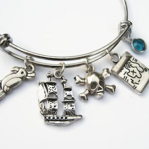 Pulsera pirata personalizada, pulsera de brazalete expandible de calavera y tibias cruzadas, pulsera de acero inoxidable, joyas de mapa del tesoro, amuleto de loro