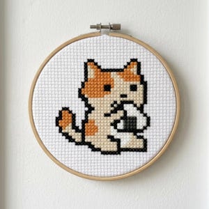 Cat with Onigiri Cross Stitch Pattern PDF, Kawaii Japanese Cat Pixel Art Embroidery Design, Beginner Friendly Animal Chart