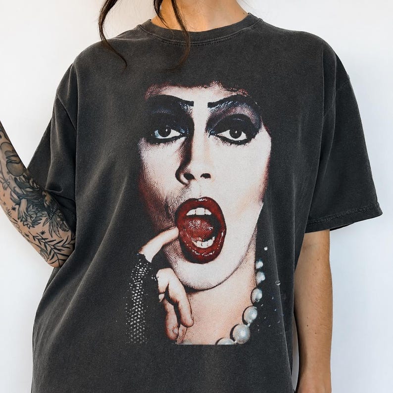 Tim Curry Memorial Comfort Colors T-Shirt, Actor Tribute Horror Movie Fan Gift, Frank-N-Furter Rocky Horror Vintage Comic Halloween Fan Tee