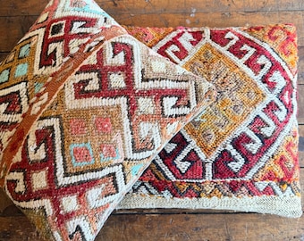 Par de cojines decorativos Kilim de lana vintage con estampado geométrico estilo boho, 15x15