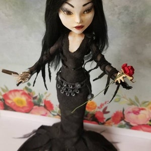 One Of a Kind Monster High Remake Doll, Gothic Temptress Doll image 3