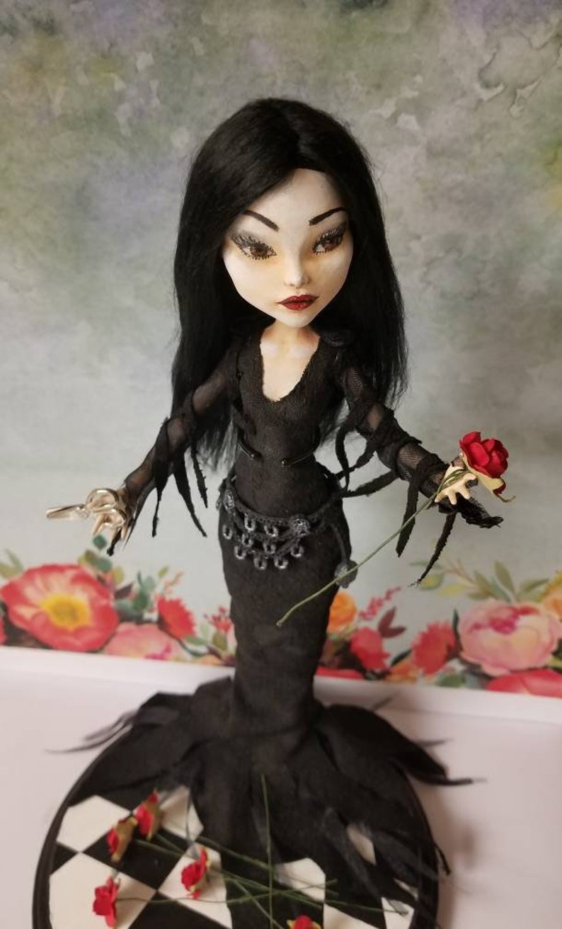 One Of a Kind Monster High Remake Doll, Gothic Temptress Doll image 2