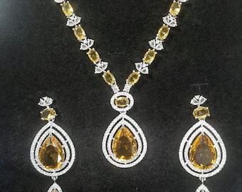 Luxury Bridal Jewelry Set – Elegant Champagne Crystal Necklace & Earrings Set