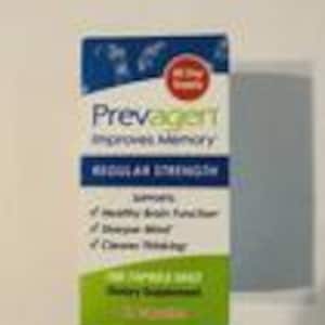 以下が含まれることがあります： Prevagen Regular Strengthのサプリメントが入った長方形の箱。パッケージは白を基調とし、青と緑のアクセントカラーが施されています。Prevagen Improves Memory、Regular Strength、30 Capsules Daily、10 mgという文字が記載されています。