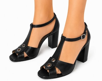 Cole Haan NikeAir Black Leather T-Strap Sandals Size 8.5B Chunky Heel Peep Toe