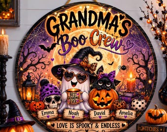 Personalized Halloween Grandma Sign, Boo Crew Round Wooden Door Hanger, Custom Family Name Pumpkin Ghost Decor, Fall Porch Sign