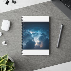 Spiralnotizbuch für Cloud Computing | Programmierjournal für DevOps-Ingenieure | Ästhetik des dunklen Terminalhimmels Bild 5