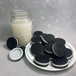 Cookie Container for Small Items, 45mm Diameter - Threaded Pill Storage, Cookie Jar, Cookie Storage Container