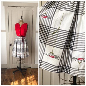 Picnic Hill 1950s Red/White/Black Plaid/Gingham/Daisy Print Cotton Piqué Dress/Size Small