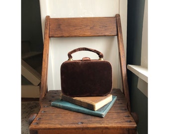 When the Leaves Fall 1940s Chocolate Brown Velvet Box/Square Shaped Handbag