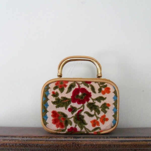 Train of Love 1960s Lou Taylor of Miami Red/Orange/Blue/Green/Tan Floral Tapestry Box Handbag