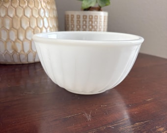 Vintage Anchor Hocking Fire King 6" Milk glass Bowl