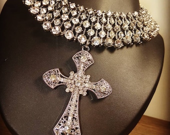 Silver necklace rhinestone glam and shine Cross Mannon