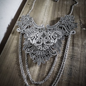 Silver lace necklace Games of Thrones "Khaleesi Mother of Dragons"