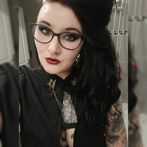 Camisa com broche duplo, gola, renda gótica, caveira &quot;666 Crucifix 666&quot;