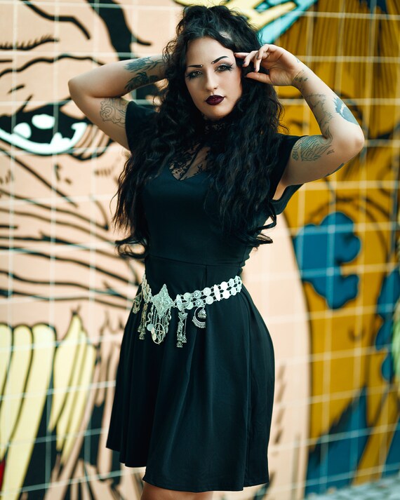 Black and silver belly dancer belt. Lightweight Silver Metal Coin Belly Dance Belt with Swags main image 4