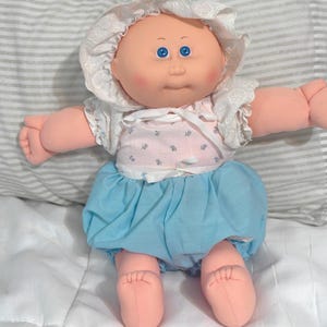 Boneca Cabbage Patch Kids Bebê Careca Vintage de 1985 em Estado Quase Perfeito
