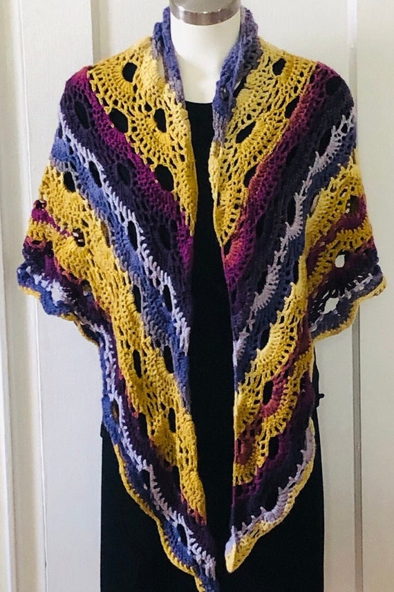 Handmade Vintage Crochet Granny Triangle Shawl Wra