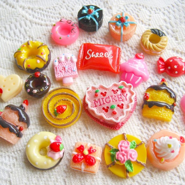Bakery Cabochon Sweets assorted Miniature Sweets Cake candy Donut Cupcake lollipop Cabochon Mix  Kawaii set Cellphone Decoration (20 pcs)