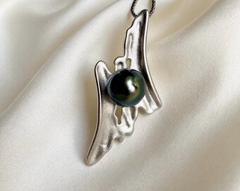 9mm Genuine Tahitian Pearl Necklace in Liquid Sterling Silver