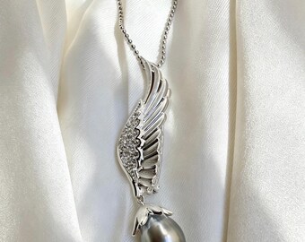 Gothic Single Angel Wing Brooch | Rare Color Tahitian Pearl Pendant