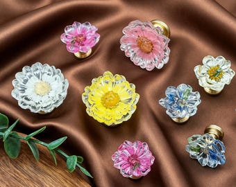 Daisy Resin Drawer Knobs, Brass Base Floral Cabinet Pulls, Large & Small Dried Flower Knob