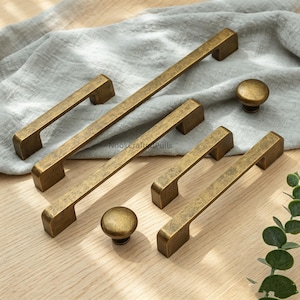 Vintage Cabinet Pulls, Zinc Alloy Drawer Handles,  Antique Brass Kitchen Knobs Hardware, Cupboard Pulls