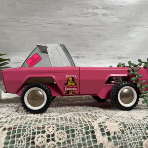 Vintage 1960s Buddy L Pink 13” Kennel Truck * Shabby Chic * Cottage Decor