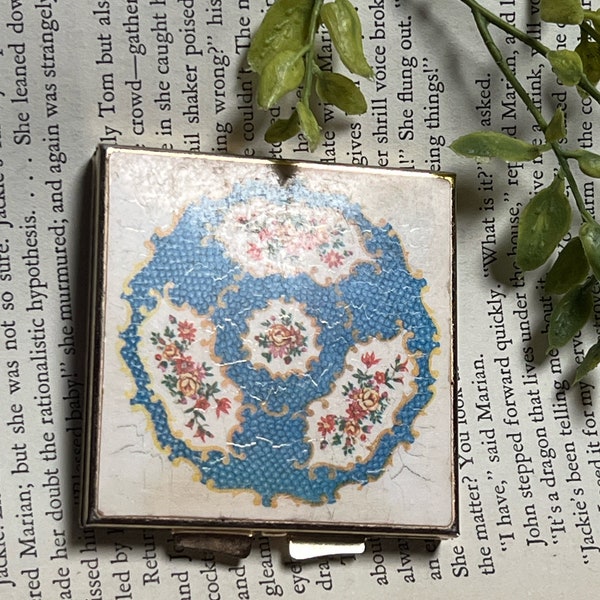 Vintage Pill Box * Pill Bar Floral Metal Case