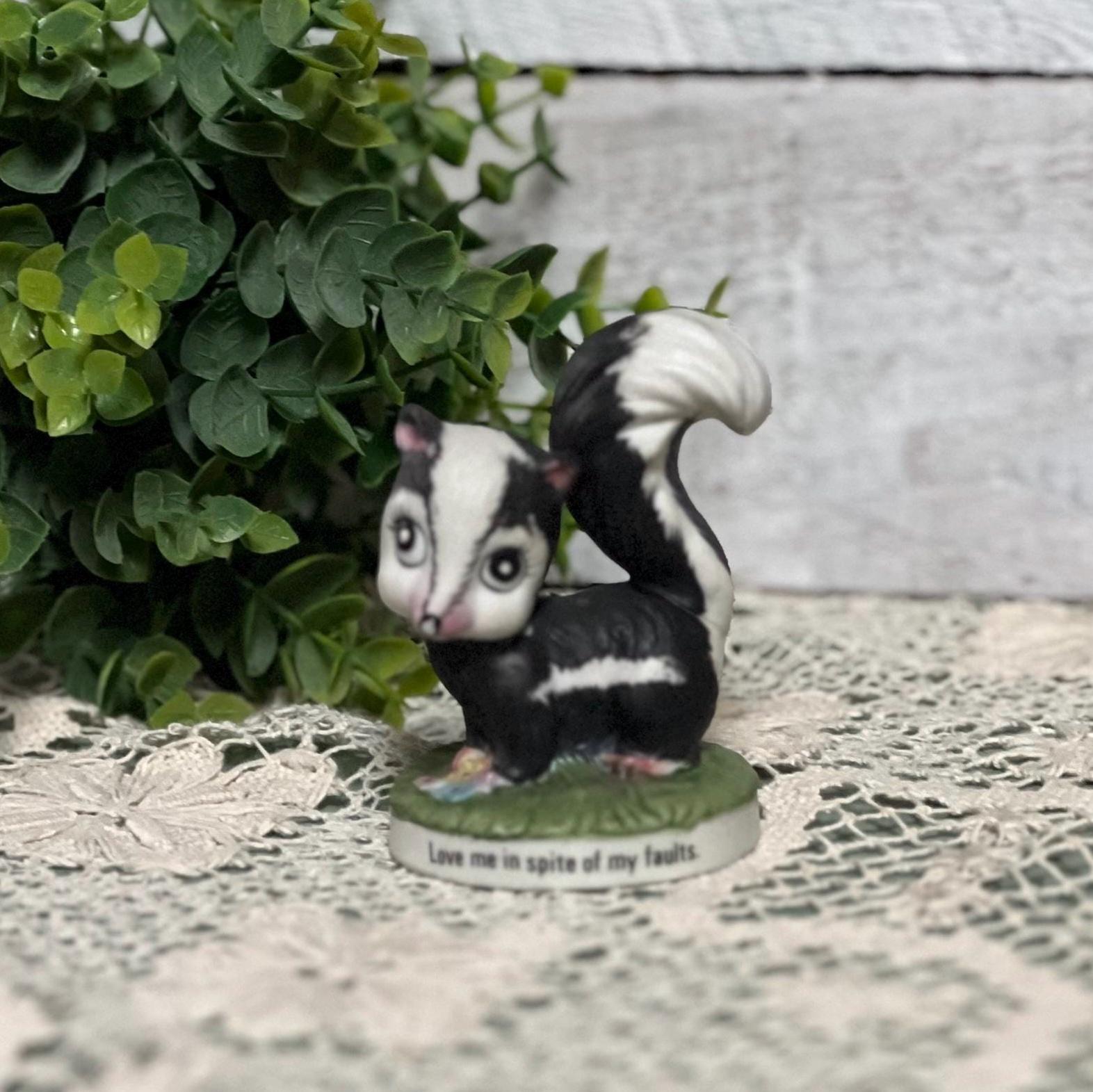 Vintage Skunk Figurine - Etsy