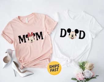 Mama Papa passendes Disney Shirt, neue Mama Geschenk Shirt, neue Dada Geschenk Shirt, Disneyland Paar Reise T-Shirt, Baby Ankündigung Mickey und Minnie T-Shirt