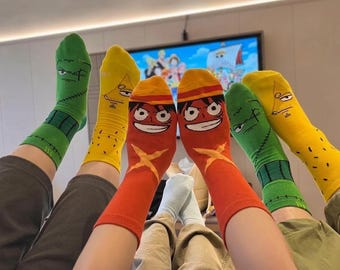 Chaussettes d'anime amusantes et abstraites, un cadeau créatif pour les cosplayers de personnages de dessins animés.