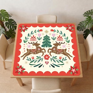 Folk Reindeer Mahjong Table Mat – Cream Red Border, Green Tree Wreath Game Cover