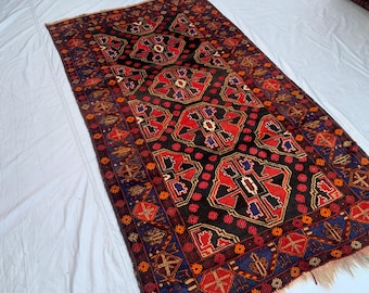 Tappeto tribale in lana annodato a mano, rosso e blu navy, stile boho geometrico orientale, decorazione per la casa.