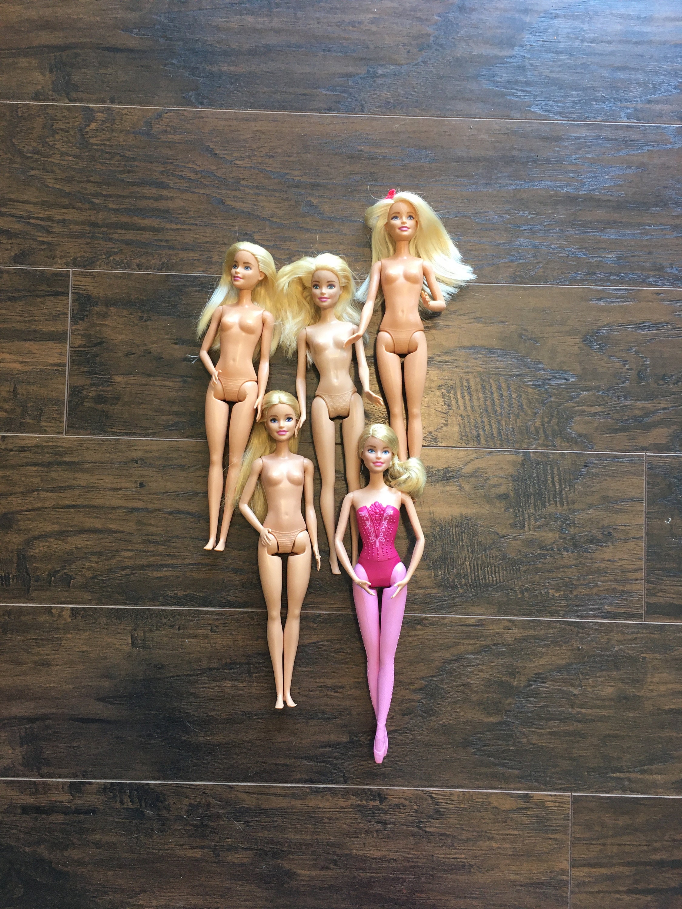 Dolls Nude