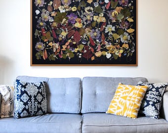 Large pressed flowers artwork on black, Herbarium picture, dried flower wall art  decor, floral paiting