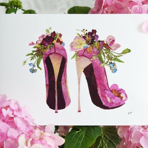 Stampa artistica da parete con fiori pressati, illustrazione di moda, stampa artistica floreale, stampa di scarpe Louboutin con fiori secchi, arte per donne
