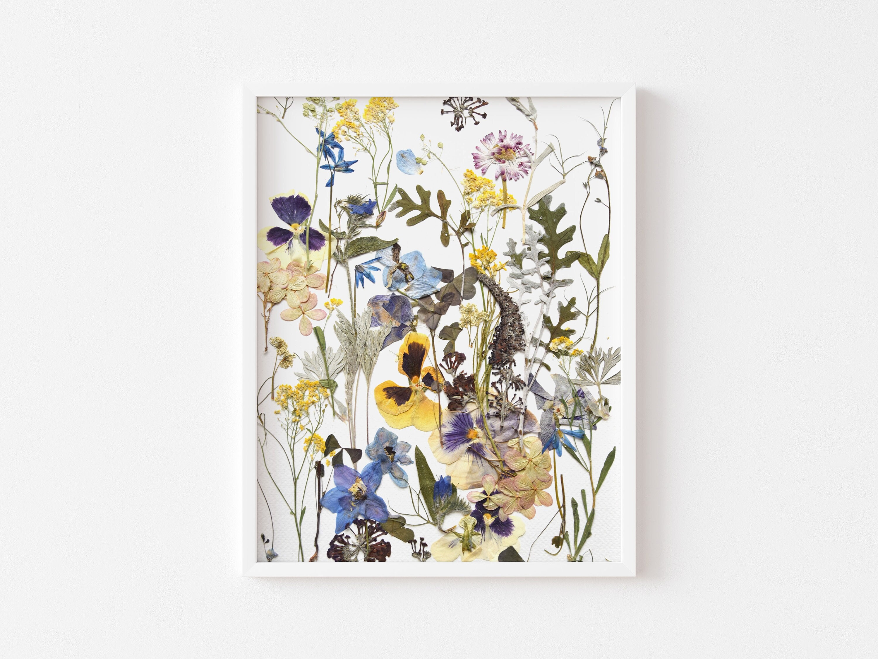 押し花アート：ボタニカルコラージュ、緑と黄色の植物（A4サイズ