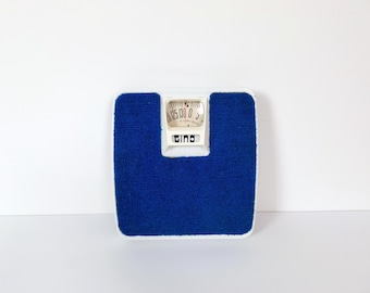 Vintage Mechanical Bathroom Scale Tina Libela Celje / Retro Blue Carpet Top Weight Scales / 1970s Space Age Yugoslavia Industrial Design