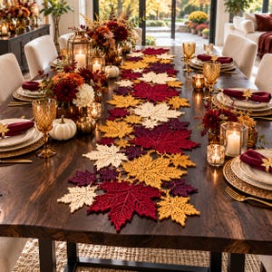 Höstlöpare virkmönster pdf, lönnlövsmönster, virkad höstskördekor, Thanksgiving-bordsdekoration
