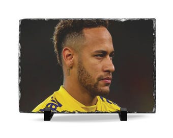 Placa de pizarra con el perfil de un jugador de fútbol / Piedra para foto de escritorio