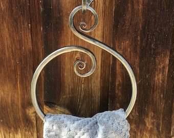 Enchanted Circle Hand Towel Ring