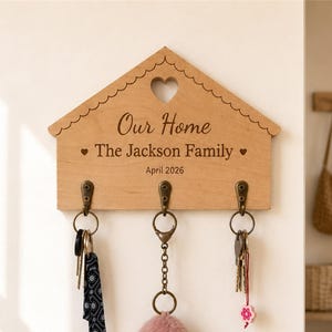 Personalized Key Holder for Wall, Engraved House Organizer with Custom Text and Date