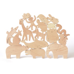 Eco-friendly Wooden Stacking And Balancing Game 12 Animals