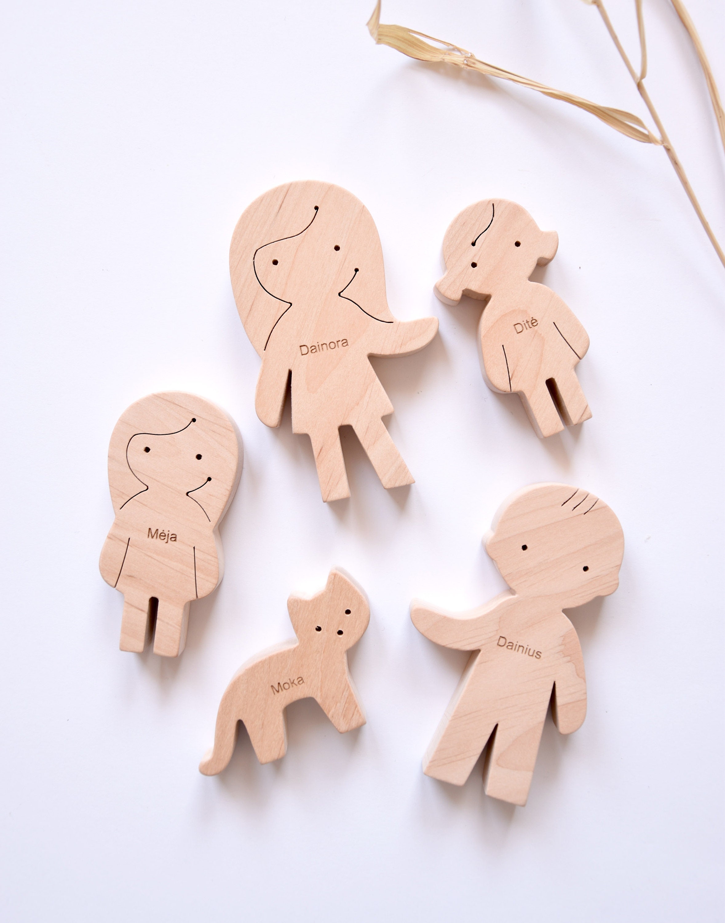 Personalized Wooden Family Figures Family Gift Etsy