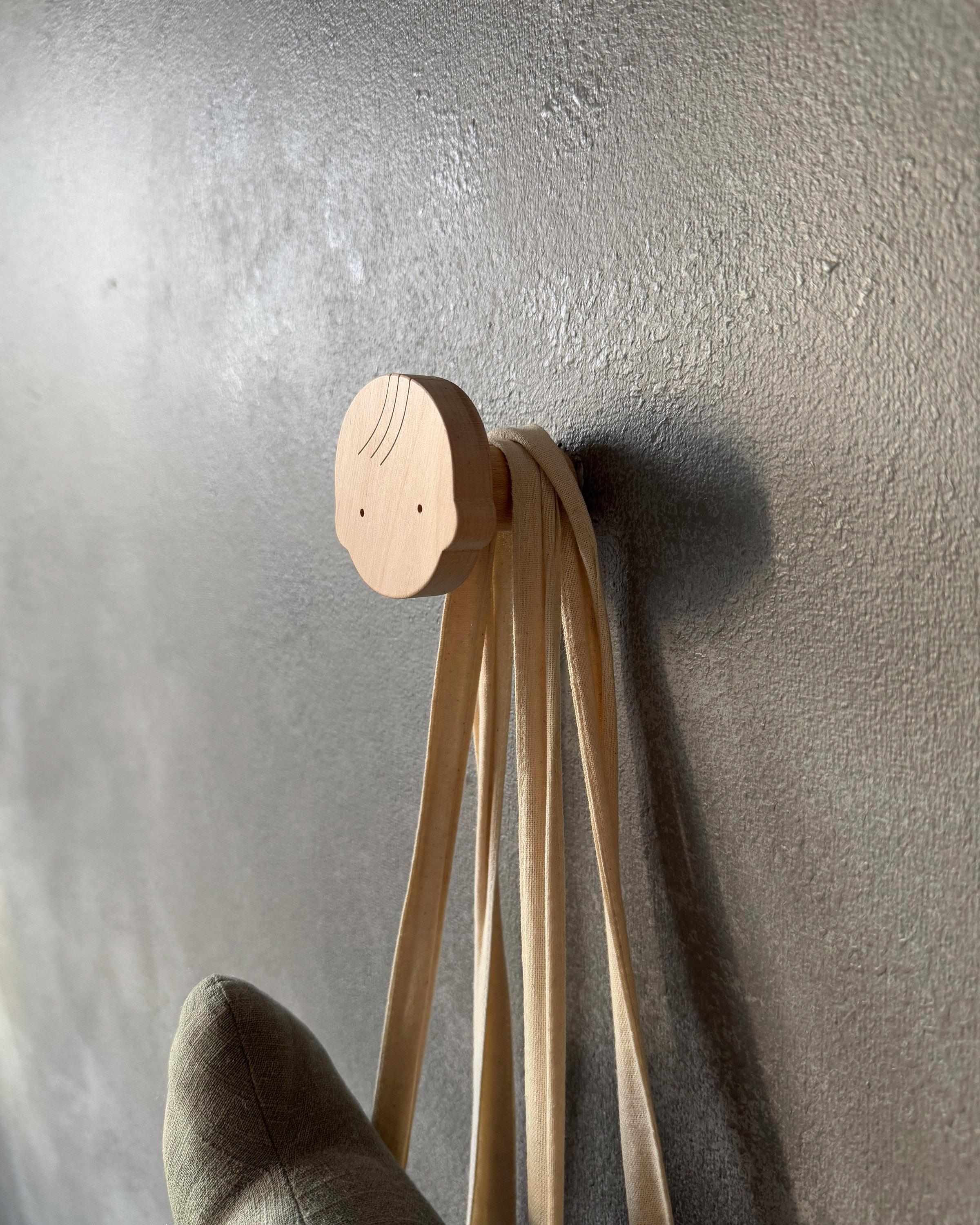 Gancio da parete personalizzato in rovere e noce, legno, rotondo, appendiabiti, camera da letto, bagno, cameretta dei bambini, decorazione, testo, nome, lettere (noce