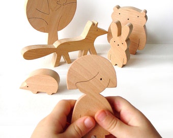Natural Wooden Toy Set - Girl and Forest Animals - Creative Open-ended Personalized Woodland-Themed Toy for Girl